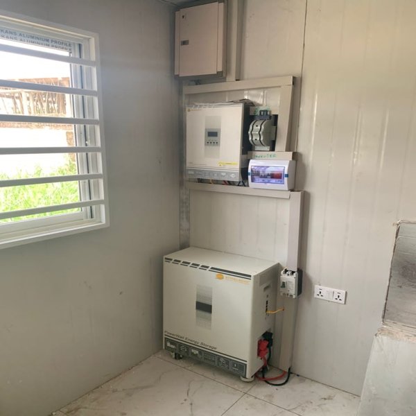 Installation of  5.5kw hybrid inverter and 15kwh Lithium battery Home solar system at a clients residence.